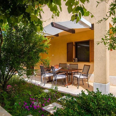 וינקורן Apartments Buic מראה חיצוני תמונה