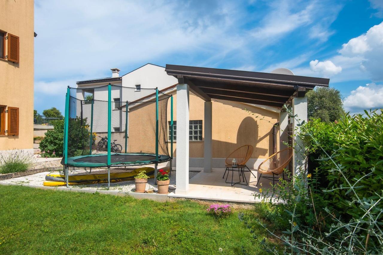 וינקורן Apartments Buic מראה חיצוני תמונה
