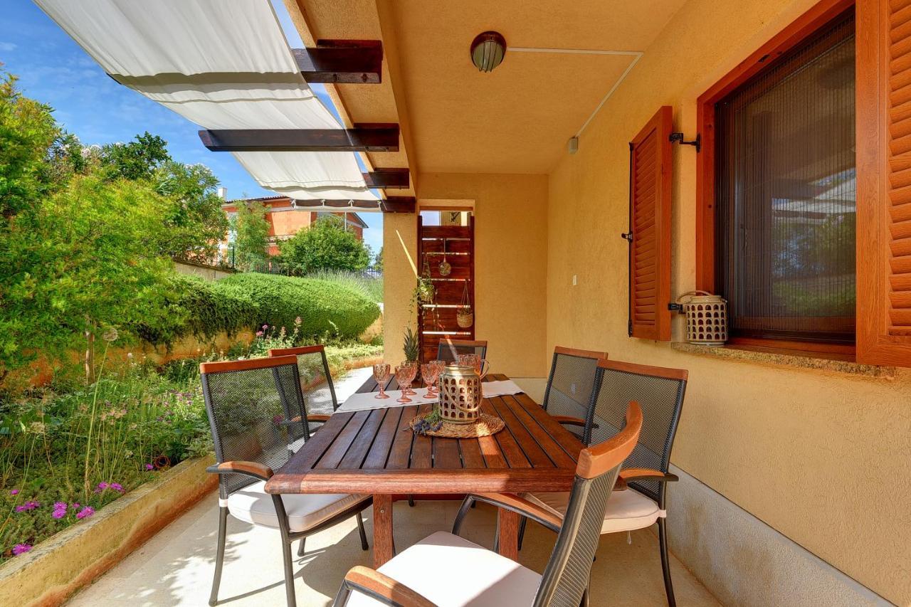 וינקורן Apartments Buic מראה חיצוני תמונה