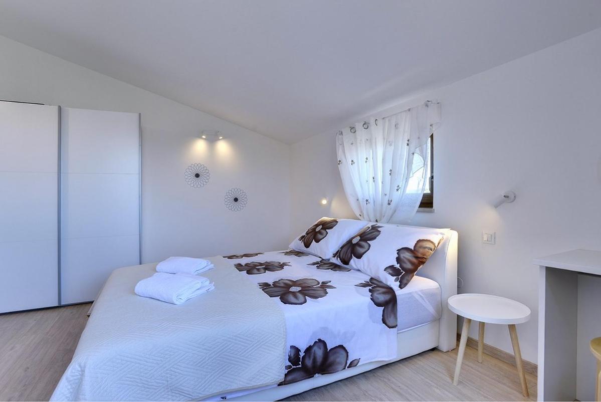וינקורן Apartments Buic מראה חיצוני תמונה