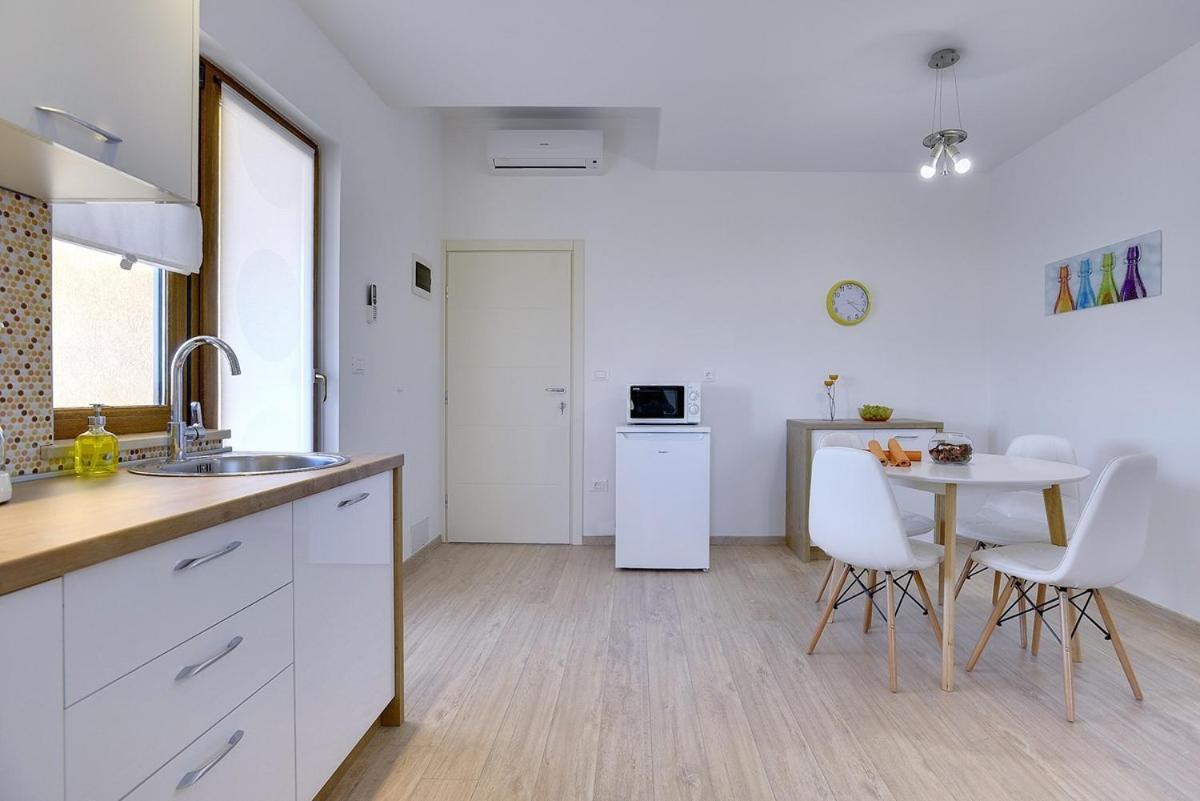 וינקורן Apartments Buic מראה חיצוני תמונה
