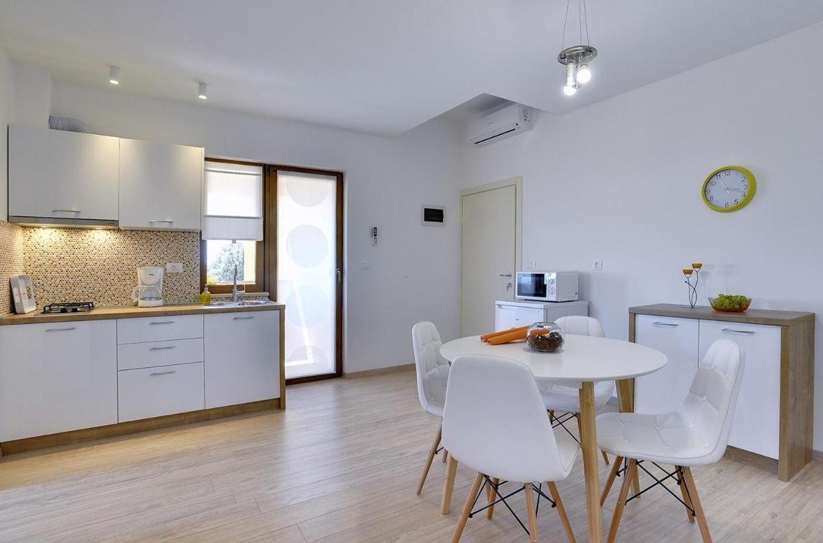 וינקורן Apartments Buic מראה חיצוני תמונה