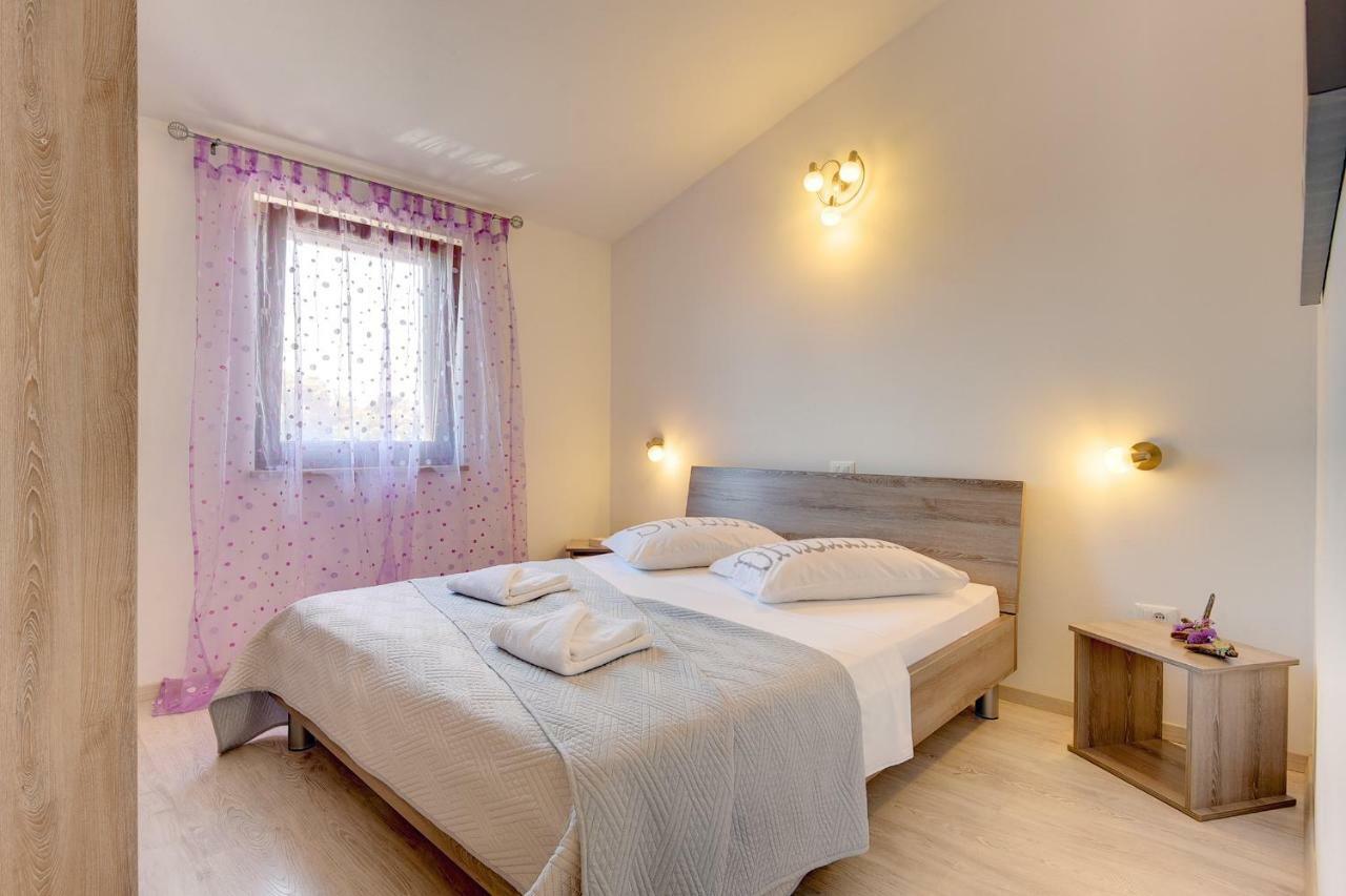 וינקורן Apartments Buic מראה חיצוני תמונה