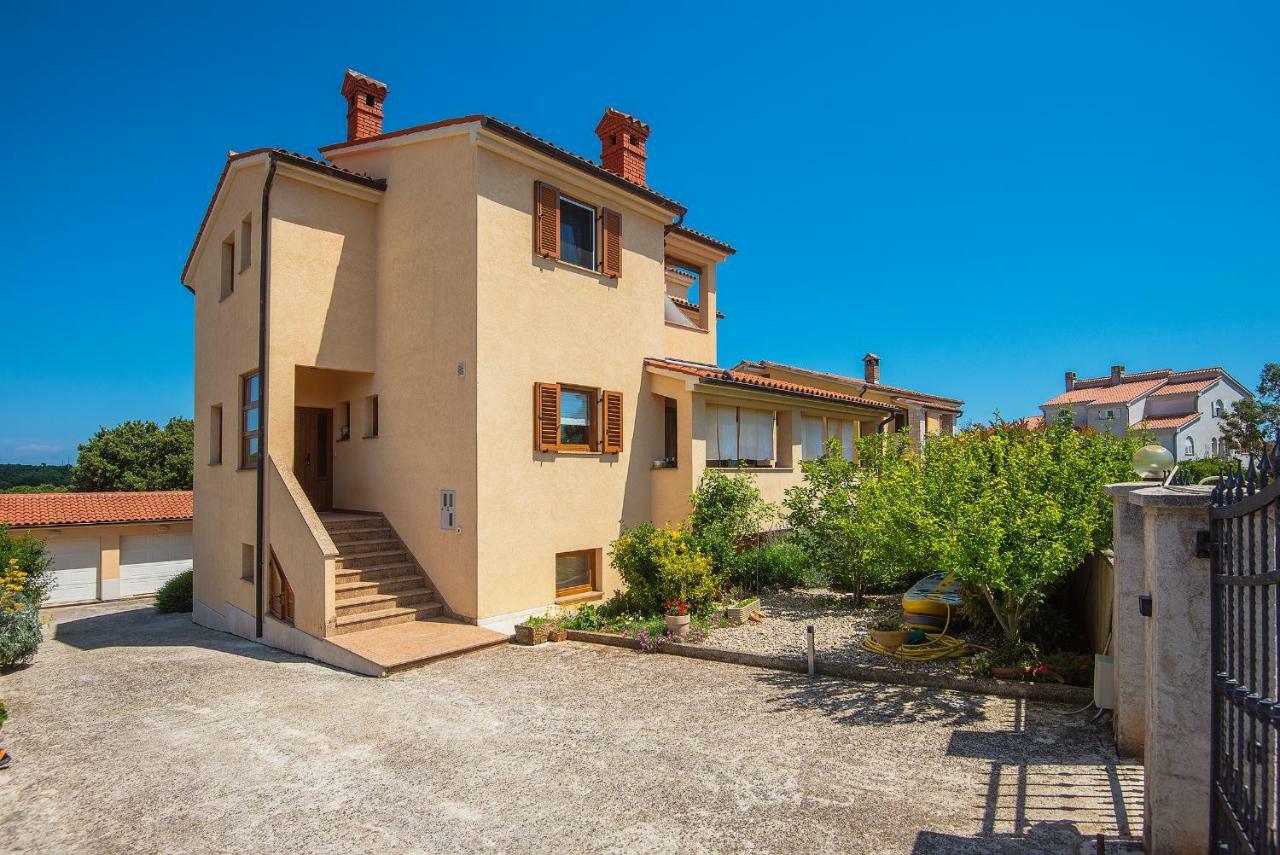 וינקורן Apartments Buic מראה חיצוני תמונה