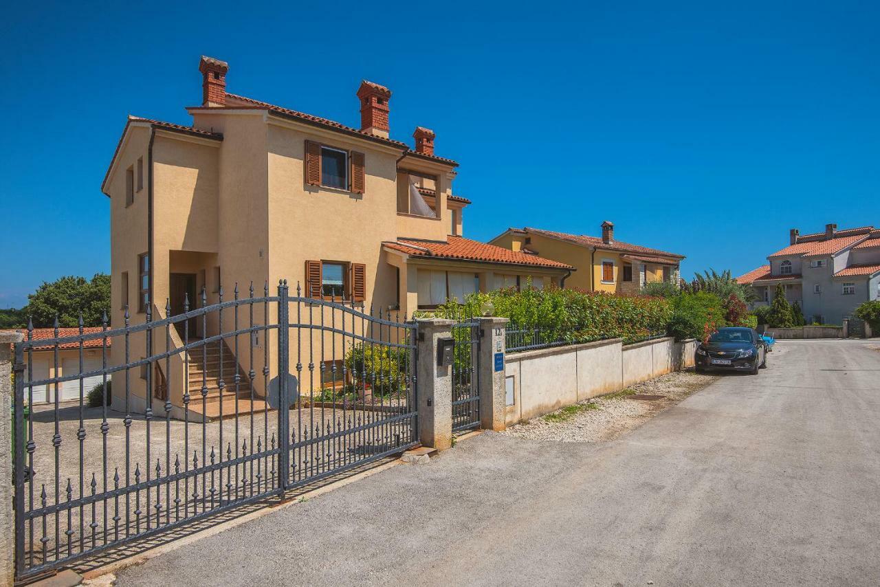 וינקורן Apartments Buic מראה חיצוני תמונה